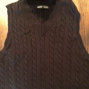 Sweater vest